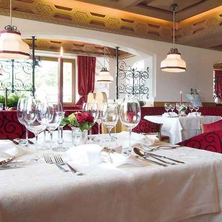 Hotel Kronsbuehel ティローロ エクステリア 写真